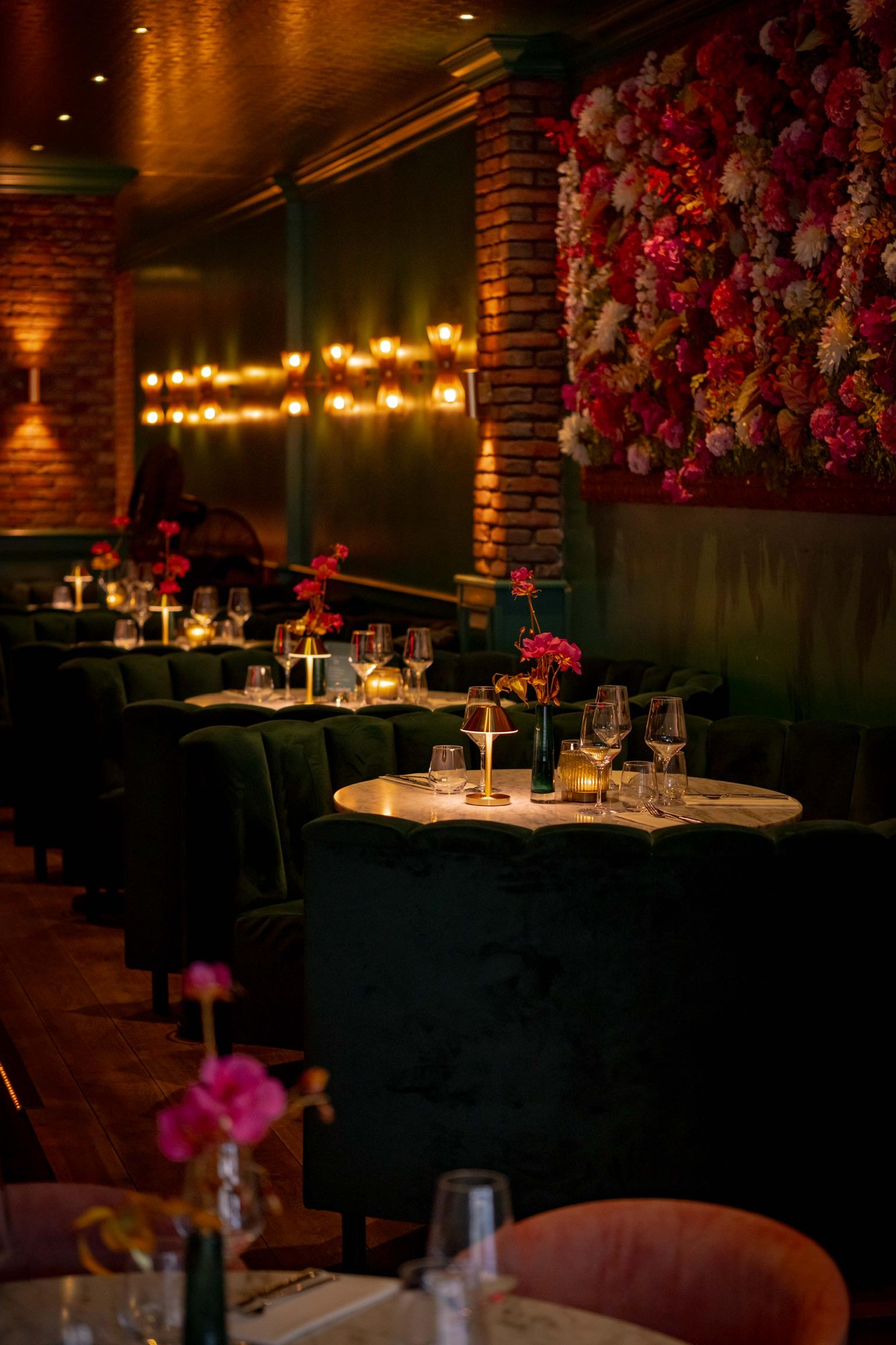 THE GRANT. interieur